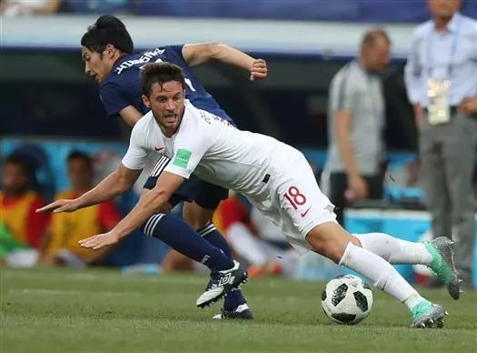 中国世界杯2026战绩，从看客到参与者，这脚球踢得值不值？